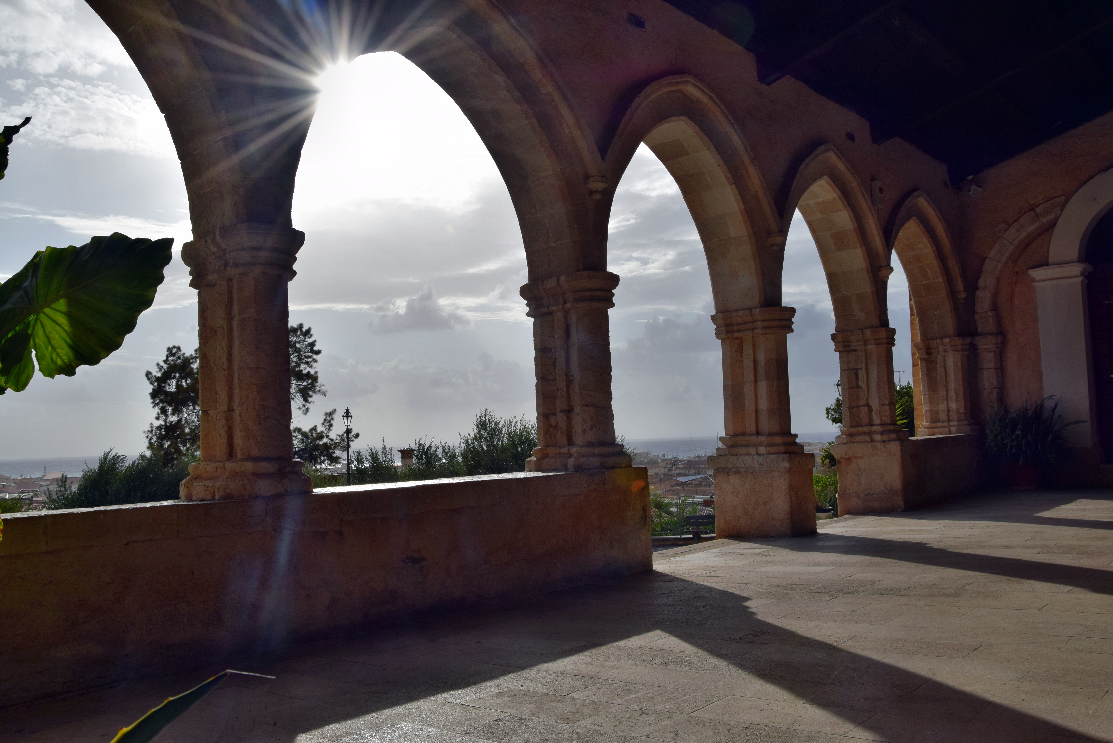 foto: https://upload.wikimedia.org/wikipedia/commons/1/18/Convento_di_San_Bernardino_da_Siena_%282%29.jpg