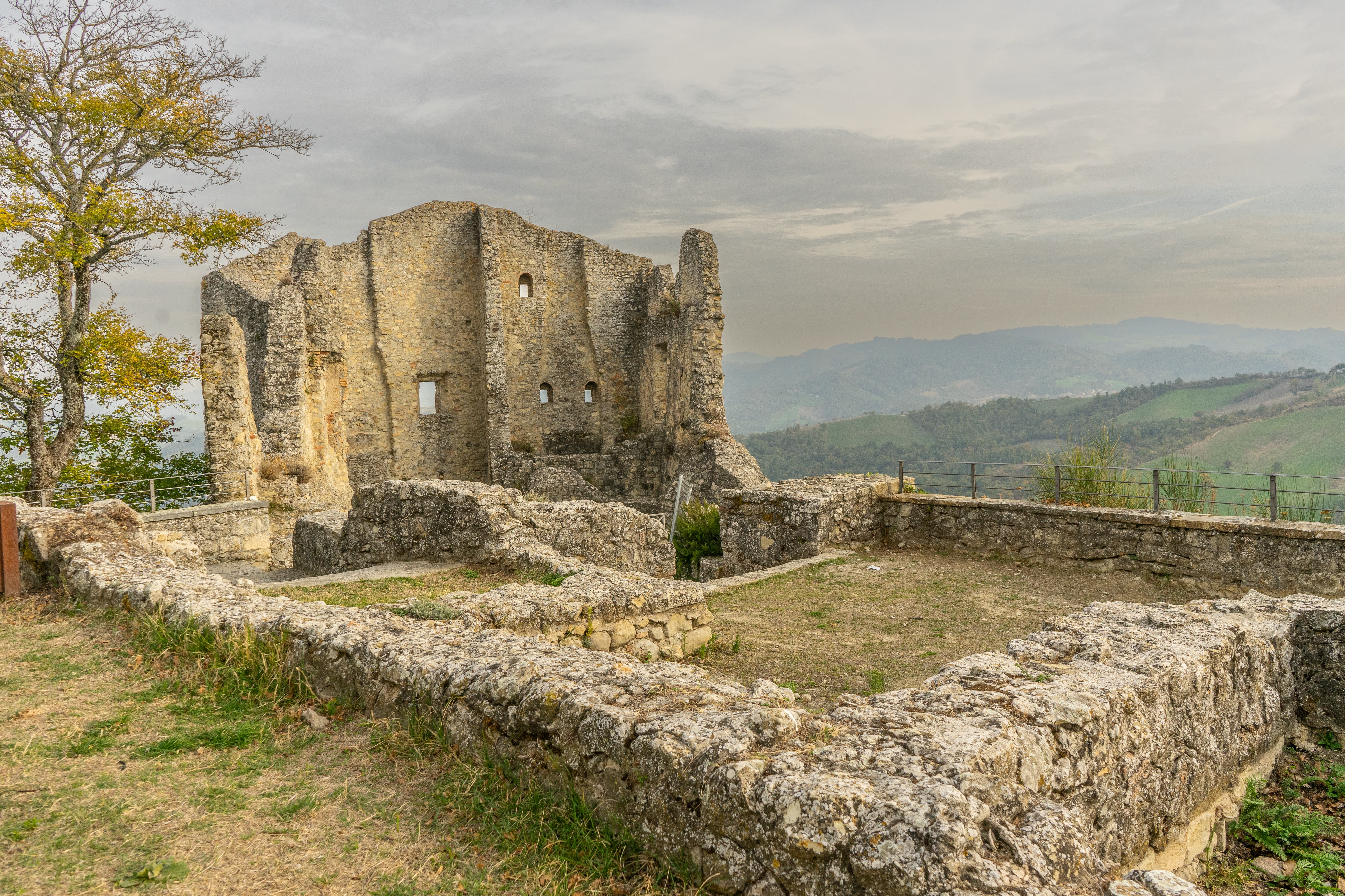 photo: Castello di Canossa Ph. Martina Santamaria @pimpmytripit.jpg